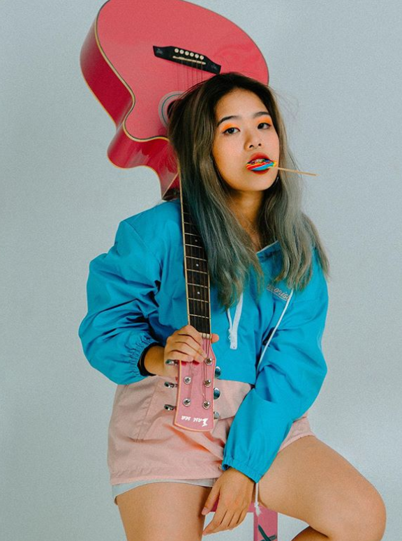 Tlinh: thí sinh nữ 2k