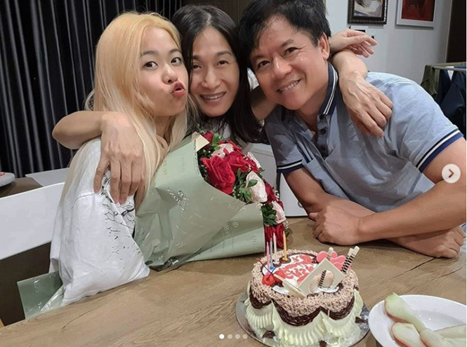 Tlinh: thí sinh nữ 2k