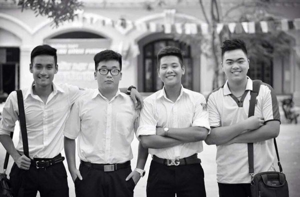 Netizen “thở phào” nhẹ nhõm khi loạt sao Việt bị khui ảnh từ thời đi học - ảnh 2