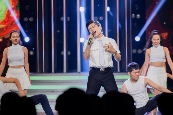 Phạm Việt Thắng nhận cơn mưa lời khen, cháy hết mình với tạo hình ca sĩ Ngọc Sơn - ảnh 2