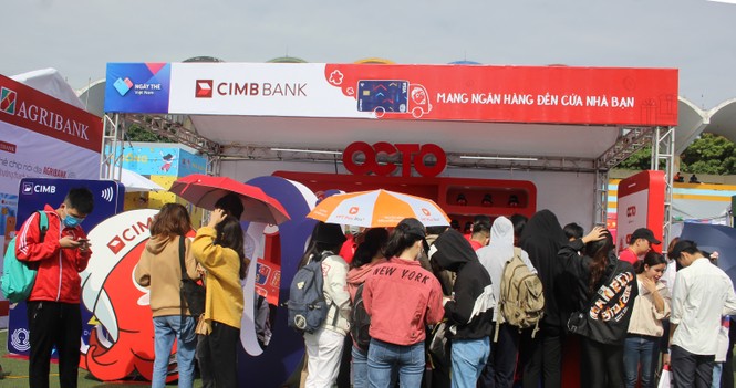 Mở thẻ, đi bộ và nhận tiền chỉ có tại Sóng Festival - ảnh 1