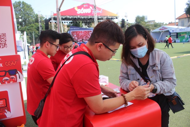 Mở thẻ, đi bộ và nhận tiền chỉ có tại Sóng Festival - ảnh 5