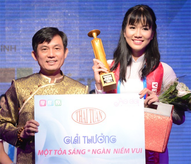 Nhan sắc đời thường của hai Á hậu Hoa hậu Việt Nam 2020 - ảnh 7