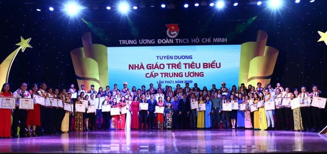 Vinh danh những nhà giáo trẻ tận tâm, cống hiến vì giáo dục - ảnh 5
