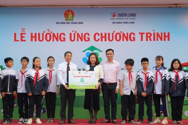 Học bổng từ rác thải mở rộng đến 10 trường học ở Hà Nội - ảnh 9