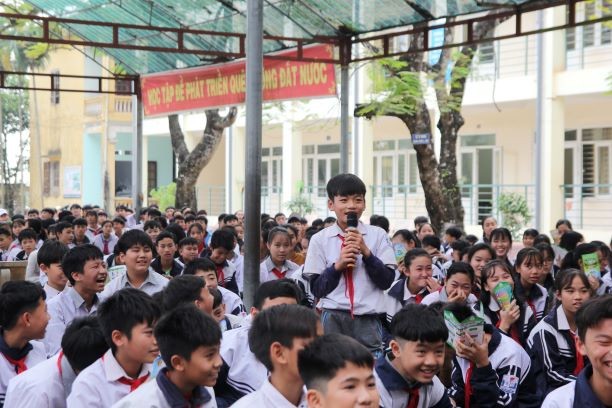 Học bổng từ rác thải mở rộng đến 10 trường học ở Hà Nội - ảnh 8