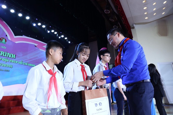 Nhiều hoạt động thiết thực của thiếu nhi Thủ đô kỷ niệm 79 năm thành lập Đội - ảnh 5
