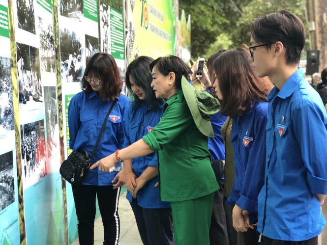 Tái hiện 70 năm hào hùng của TNXP Việt Nam qua ảnh, hiện vật - ảnh 7