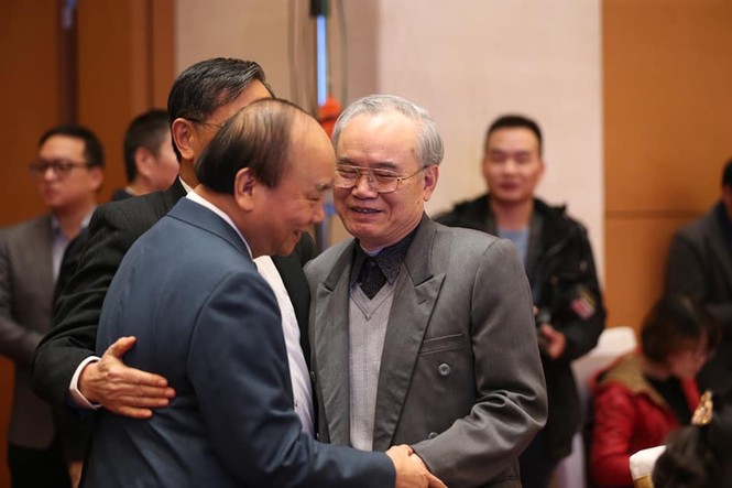 Tổng Bí thư, Chủ tịch nước dự buổi gặp mặt các thế hệ đại biểu Quốc hội - ảnh 2