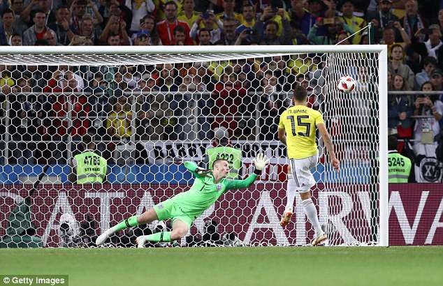 Hàng loạt cầu thủ bị dọa giết vì sút hỏng luân lưu ở World Cup - ảnh 1