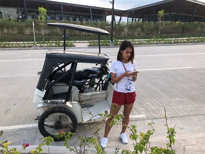 VĐV Indonesia 'mất tích' bí ẩn, Hồng Lệ ngơ ngác nhận HCĐ marathon - ảnh 1