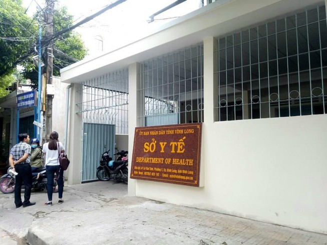 Giám đốc Sở Y tế Vĩnh Long lên tiếng vụ khiếu nại ‘bất thường đấu thầu thuốc’ - ảnh 2