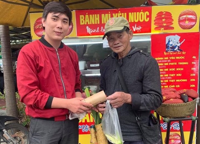 Bánh mì yêu nước ấm lòng người khó khăn - ảnh 4