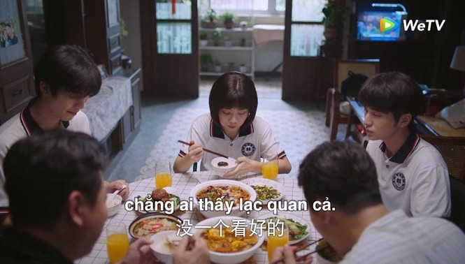''Danh Nghĩa Người Nhà'': Đàm Tùng Vận luôn được các anh cưng chiều dù rất hay ''đanh đá'' - ảnh 6