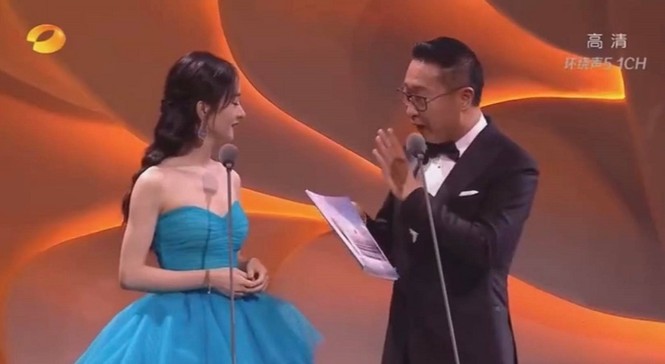 Lý Dịch Phong leo