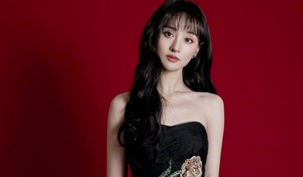 Dương Mịch, Lý Dịch Phong, Dương Dương và loạt sao đồng loạt bị