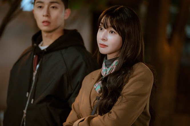 Bí kíp để luôn đáng yêu: Giúp bạn trở nên đáng (để) yêu như những cô nàng “Itaewon Class” - ảnh 1