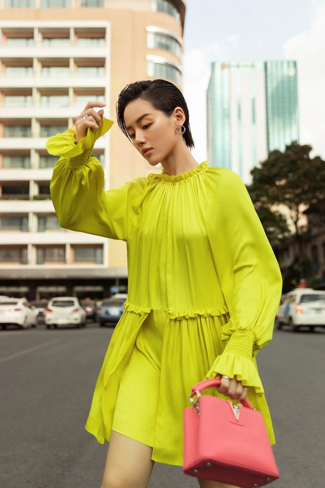 Những xu hướng thời trang hot nhất Hè này được Hoa hậu Tiểu Vy, Châu Bùi, Tú Hảo… tích cực lăng xê - ảnh 11