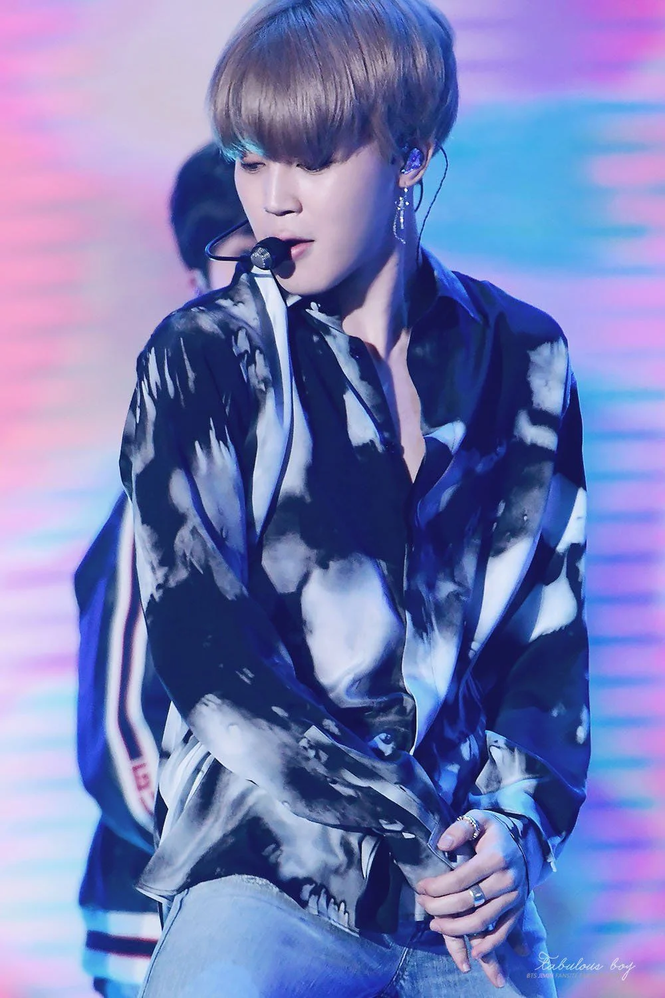 Jimin (BTS) “đụng hàng” Sehun (EXO), phản ứng trái ngược từ fan khiến netizen cười ngất - ảnh 4