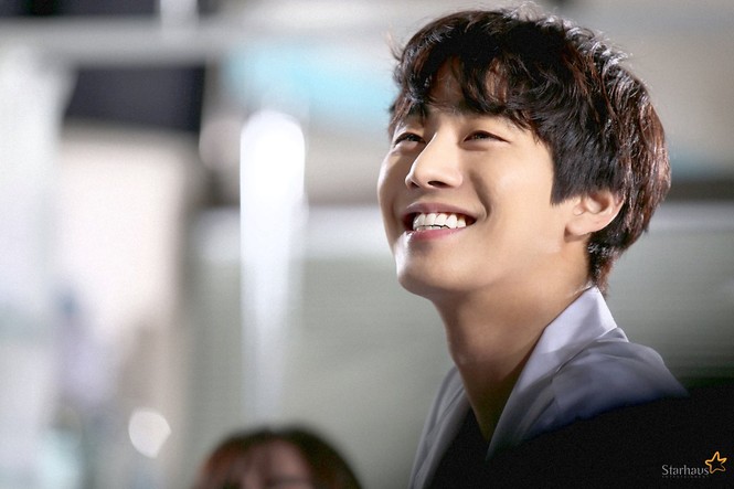 Ahn Hyo Seop, “mỹ nam” sở hữu đôi chân dài tít tắp, hình mẫu boyfriend mới của fangirl - ảnh 9