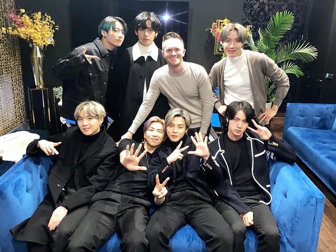 Rất nhiều lần stylist dường như quên mất j-hope cũng là một thành viên của BTS - ảnh 3