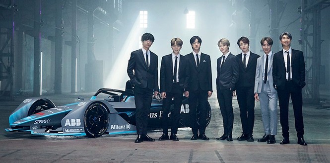 Rất nhiều lần stylist dường như quên mất j-hope cũng là một thành viên của BTS - ảnh 6