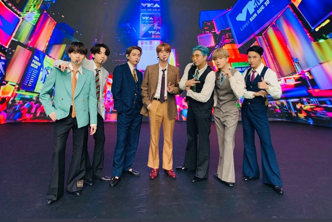 Ngay cả các chàng trai BTS cũng mất ngủ vì chờ đợi kết quả từ BXH Billboard Hot 100 - ảnh 1
