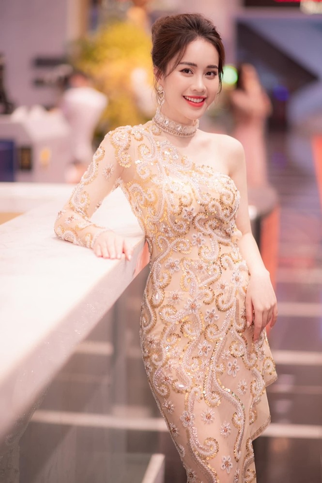 Mai Phương – MC “Bữa Trưa Vui Vẻ” gây bất ngờ khi trở thành ứng viên Hoa Hậu Việt Nam - ảnh 4