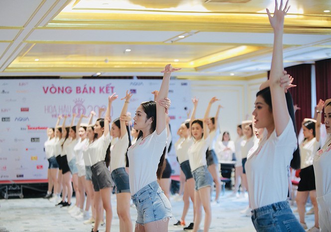 Top 60 Hoa Hậu Việt Nam 2020: Tập luyện hết mình,
