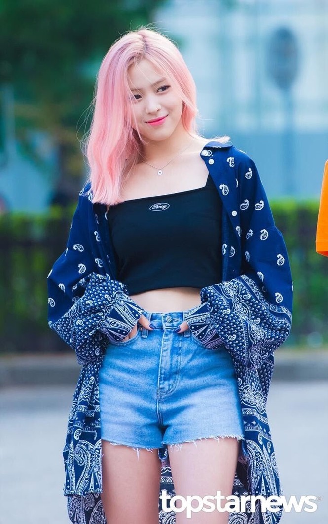 Người sở hữu mái tóc hồng đẹp nhất K-Pop không phải Rosé (BLACKPINK) mà là nam idol này - ảnh 3