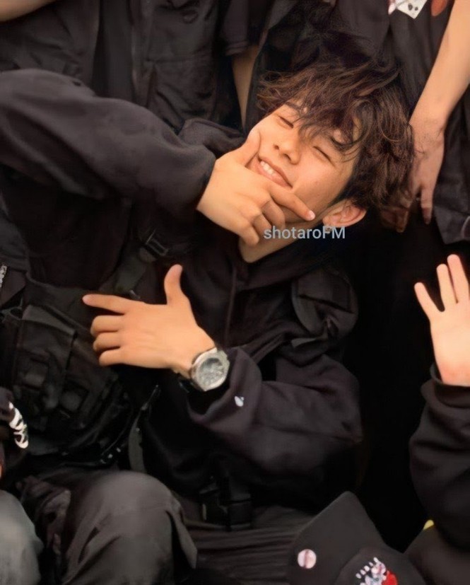 SM có “siêu năng lực” gì mà có thể biến thực tập sinh da ngăm đen thành idol da trắng sáng - ảnh 4