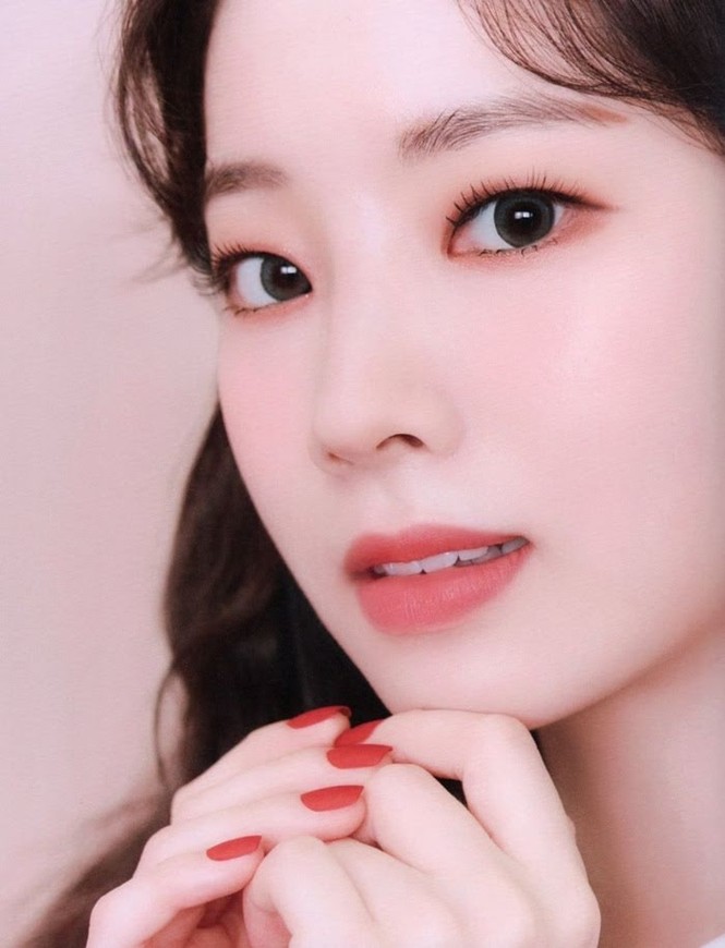 Vì sao netizen Hàn “năn nỉ” stylist cho TWICE mặc trang phục ở album mới phiên bản Retro? - ảnh 21