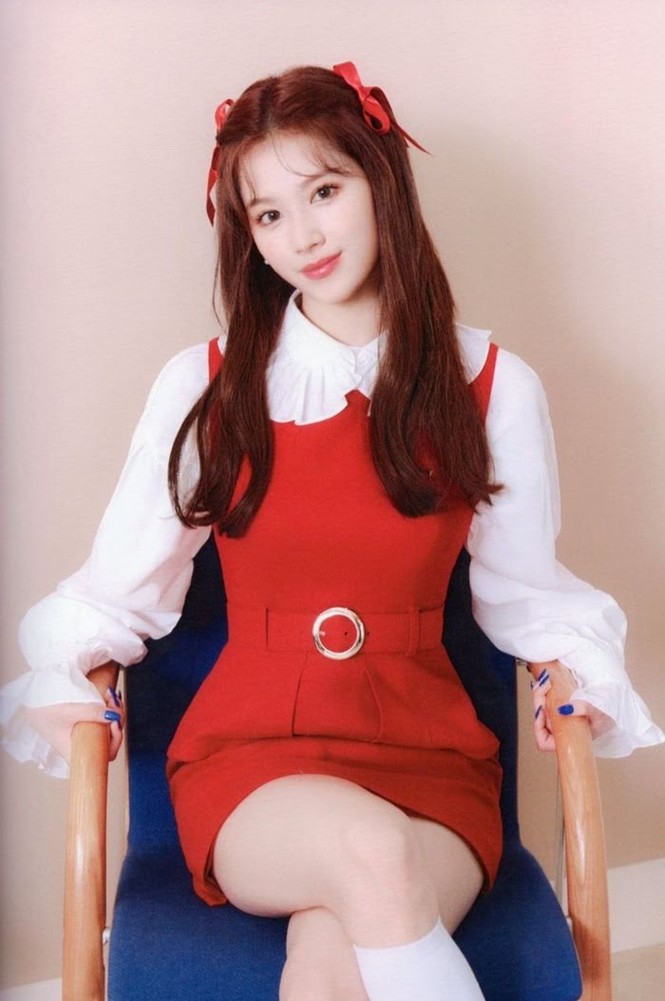 Vì sao netizen Hàn “năn nỉ” stylist cho TWICE mặc trang phục ở album mới phiên bản Retro? - ảnh 12