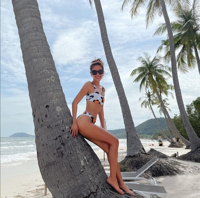 Mỹ nhân showbiz Việt đồng loạt diện bikini khoe dáng gây sốt MXH tuần đầu năm mới - ảnh 8