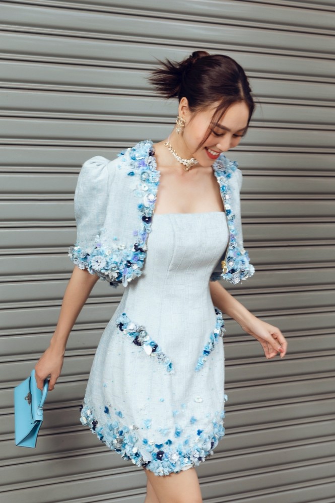 Ninh Dương Lan Ngọc xinh đẹp dạo phố trong những thiết kế rất hợp thời tiết Sài Gòn - ảnh 5