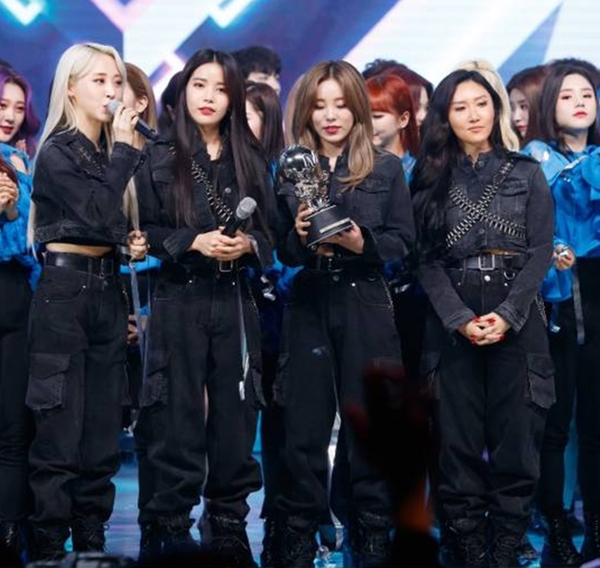 Netizen Hàn cho rằng aespa còn phải học hỏi BLACKPINK nhiều về cách diện đồ Techwear - ảnh 4