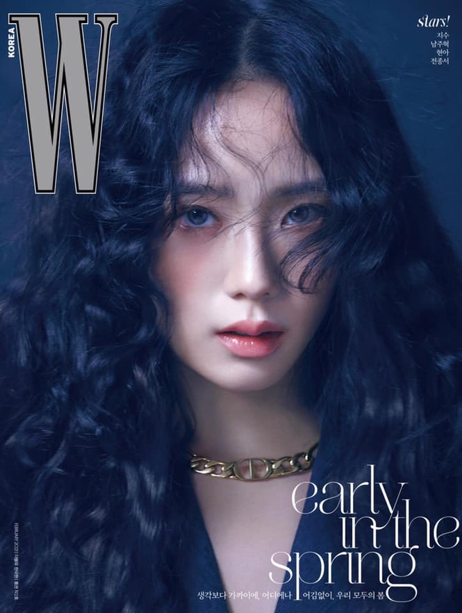 Jisoo BLACKPINK khoe nhan sắc cực kỳ ấn tượng trên bìa W Hàn, nhưng netizen lại nhắc đến Lisa - ảnh 1
