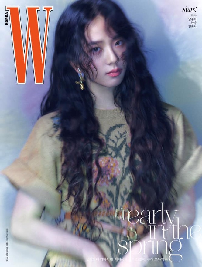 Jisoo BLACKPINK khoe nhan sắc cực kỳ ấn tượng trên bìa W Hàn, nhưng netizen lại nhắc đến Lisa - ảnh 2