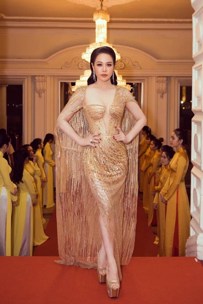 Á hậu Phương Anh mặc bộ váy được yêu thích nhất nhì showbiz Việt, đụng hàng 5 mỹ nhân đình đám - ảnh 7