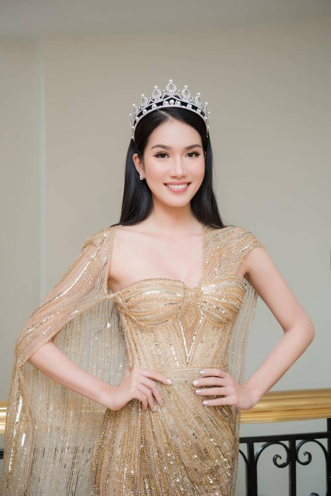 Á hậu Phương Anh mặc bộ váy được yêu thích nhất nhì showbiz Việt, đụng hàng 5 mỹ nhân đình đám - ảnh 4