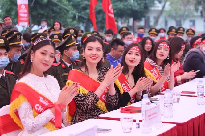 Hoa hậu Đỗ Thị Hà cùng dàn người đẹp lan toả thông điệp nhân văn của ngày Chủ nhật Đỏ - ảnh 6