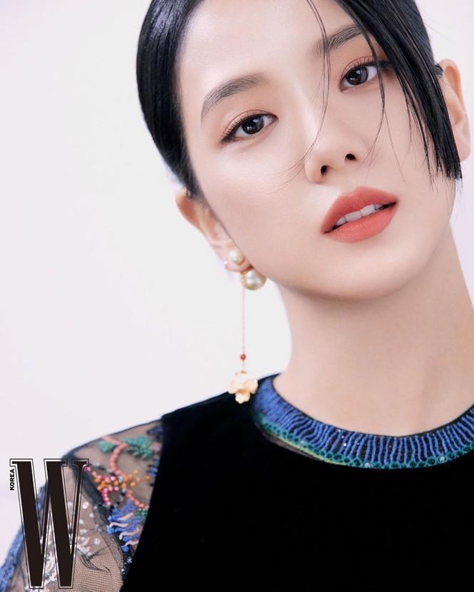 Dior tung ảnh Jisoo BLACKPINK quảng cáo son, học ngay để make up xinh lung linh đón Tết - ảnh 4