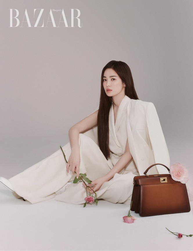 Song Hye Kyo chính thức trở thành đại sứ thương hiệu của FENDI, khoe bộ ảnh đẹp như “thiếu nữ mùa Xuân” - ảnh 5