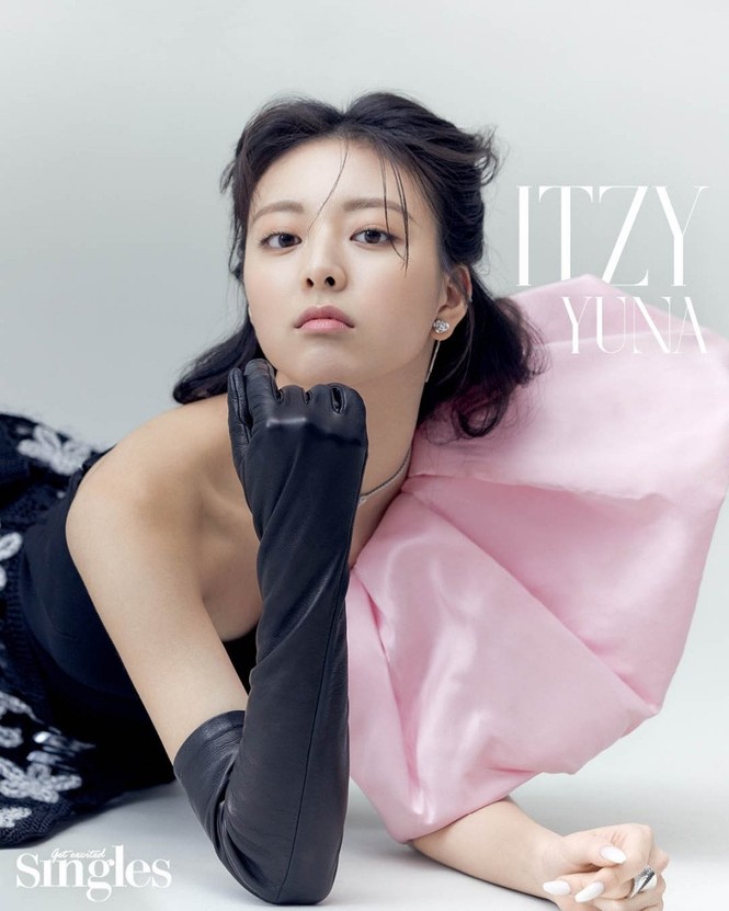 ITZY tung bộ ảnh tạp chí đầu năm, ảnh từng thành viên được khen tới tấp nhưng ảnh bìa cả nhóm bị chê tơi tả - ảnh 6