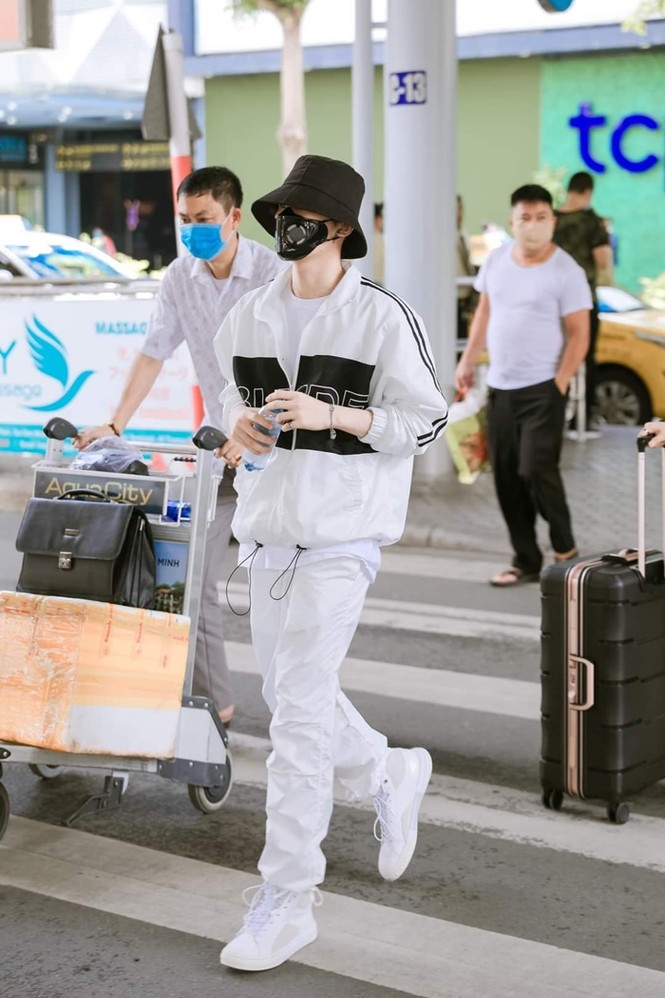 Nam thần tuổi Sửu: Trong vòng một năm Jack lên đời phong cách thời trang như idol Hàn - ảnh 7