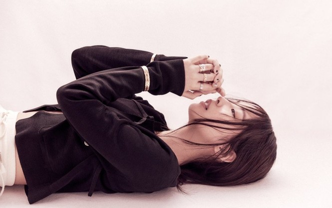 Jennie (BLACKPINK) debut làm biên tập viên thời trang của VOGUE Hàn, tự sản xuất bộ ảnh cho chính mình? - ảnh 9