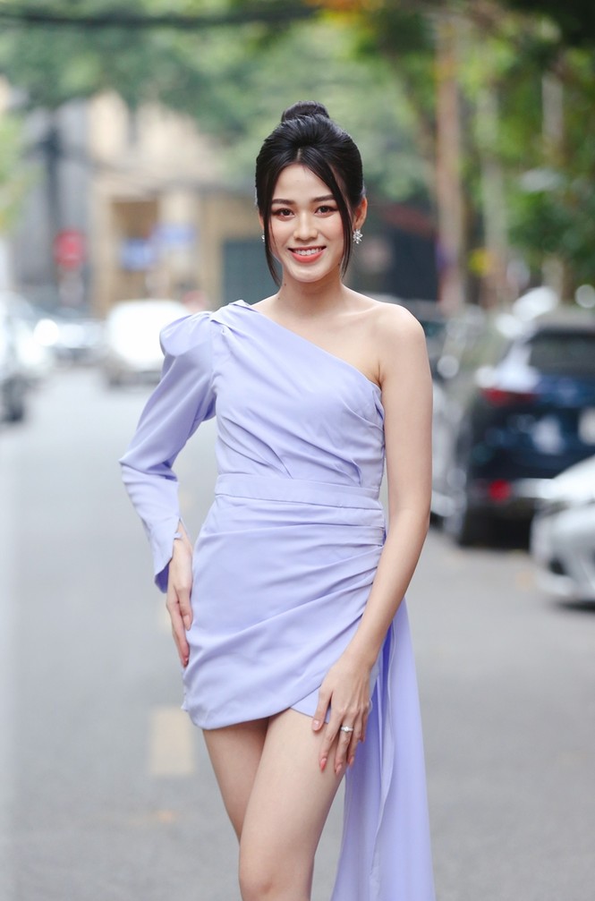 Hình ảnh mới nhất của Hoa hậu Đỗ Thị Hà, có tăng cân nhẹ nhưng vóc dáng vẫn siêu đỉnh - ảnh 4