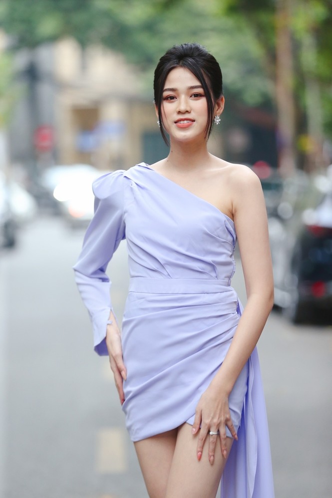 Hình ảnh mới nhất của Hoa hậu Đỗ Thị Hà, có tăng cân nhẹ nhưng vóc dáng vẫn siêu đỉnh - ảnh 5