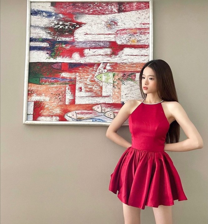 Thiều Bảo Trâm, Doãn Hải My, Hoa hậu H’Hen Niê cùng dàn sao Việt diện tông màu đỏ rực trong tuần đầu tiên của năm mới - ảnh 6