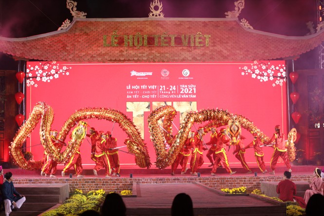 Lễ hội Tết Việt 2021 tại TP. HCM: Tọa độ Tết cho người dân